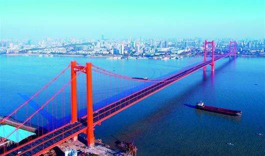 五年间 武汉新添4座长江大桥两条过江隧道